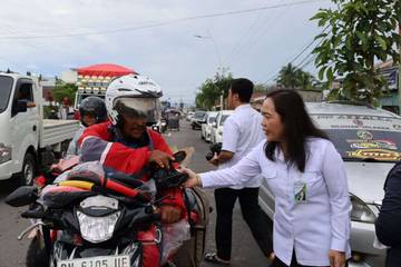 BPJS Ketenagakerjaan Gorontalo Berbagi Takjil Ramadan